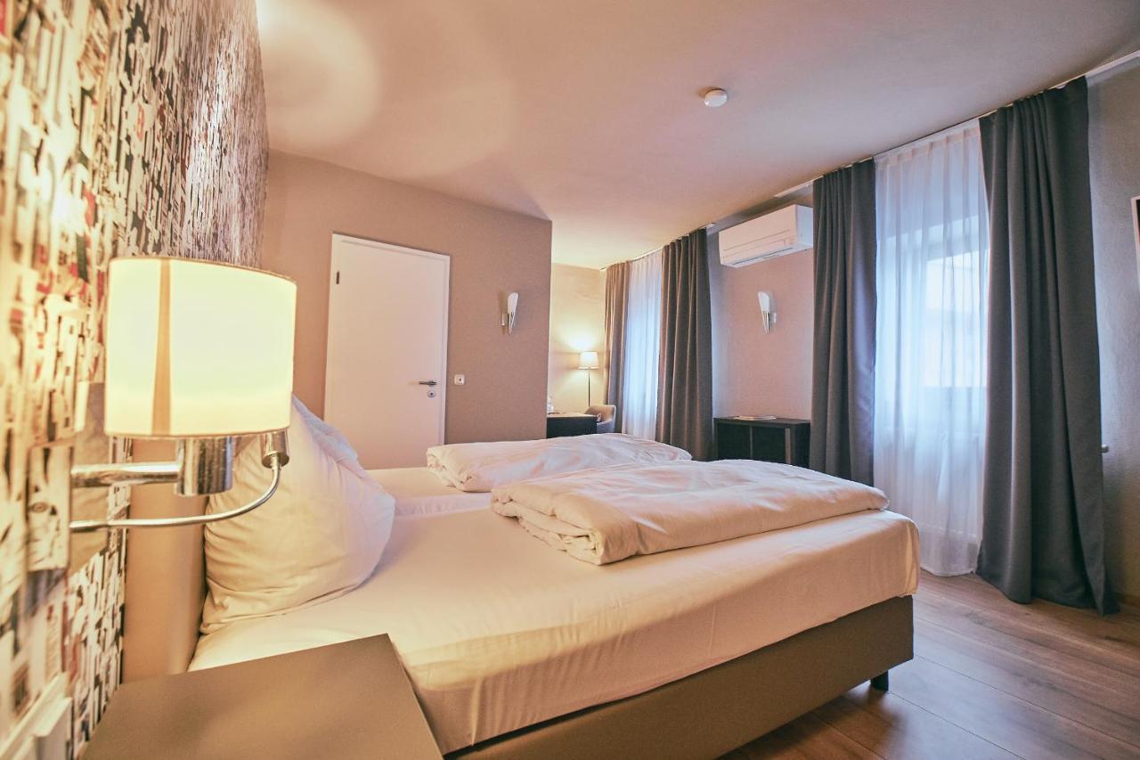 Hotel Roter Hahn Regensburg Luaran gambar